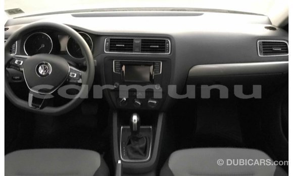 Buy Import Volkswagen Jetta White Car in Import - Dubai in Region of Bouenza Buy Import Volkswagen Jetta White Car in Import - Dubai in Region of Bouenza