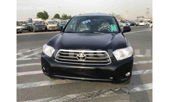 Buy Import Toyota Highlander Black Car in Import - Dubai in Region of Bouenza Buy Import Toyota Highlander Black Car in Import - Dubai in Region of Bouenza