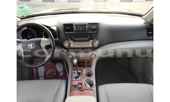 Buy Import Toyota Highlander Black Car in Import - Dubai in Region of Bouenza Buy Import Toyota Highlander Black Car in Import - Dubai in Region of Bouenza
