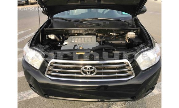 Buy Import Toyota Highlander Black Car in Import - Dubai in Region of Bouenza Buy Import Toyota Highlander Black Car in Import - Dubai in Region of Bouenza