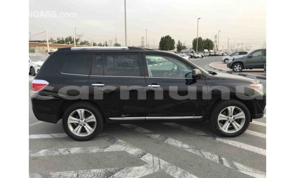 Buy Import Toyota Highlander Black Car in Import - Dubai in Region of Bouenza Buy Import Toyota Highlander Black Car in Import - Dubai in Region of Bouenza