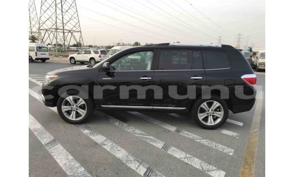 Buy Import Toyota Highlander Black Car in Import - Dubai in Region of Bouenza Buy Import Toyota Highlander Black Car in Import - Dubai in Region of Bouenza