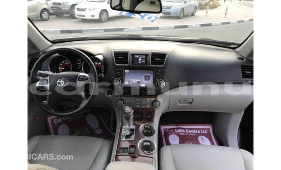 Buy Import Toyota Highlander Black Car in Import - Dubai in Region of Bouenza Buy Import Toyota Highlander Black Car in Import - Dubai in Region of Bouenza