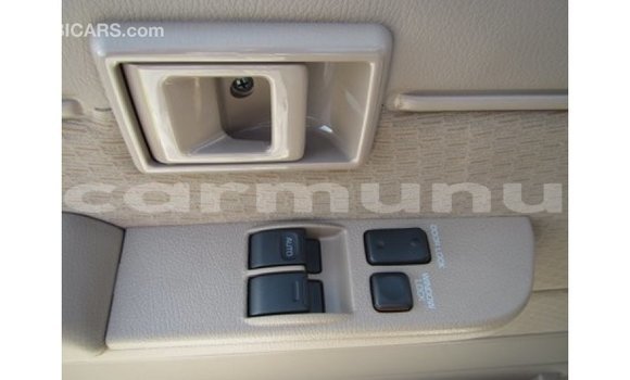 Acheter Import Voiture Toyota Land Cruiser Blanc à Import - Dubai, Région de la Bouenza Acheter Import Voiture Toyota Land Cruiser Blanc à Import - Dubai, Région de la Bouenza