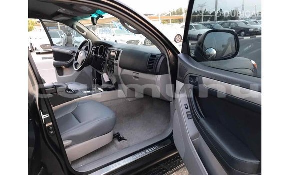 Buy Import Toyota HiAce Black Truck in Import - Dubai in Region of Bouenza Buy Import Toyota HiAce Black Truck in Import - Dubai in Region of Bouenza