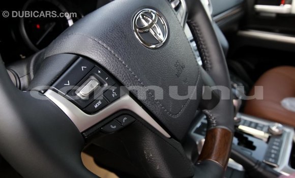 Acheter Import Voiture Toyota Land Cruiser Noir à Import - Dubai, Région de la Bouenza Acheter Import Voiture Toyota Land Cruiser Noir à Import - Dubai, Région de la Bouenza