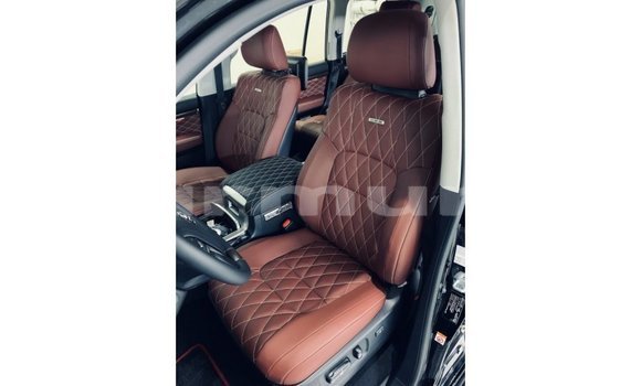 Acheter Import Voiture Toyota Land Cruiser Noir à Import - Dubai, Région de la Bouenza Acheter Import Voiture Toyota Land Cruiser Noir à Import - Dubai, Région de la Bouenza