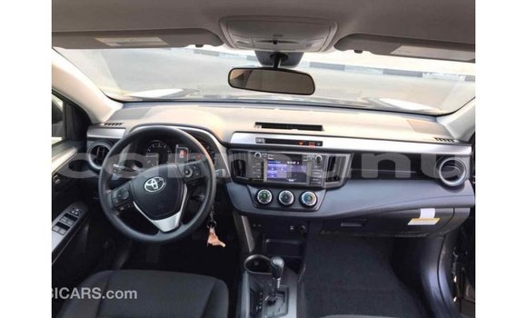 Buy Import Toyota HiAce Other Truck in Import - Dubai in Region of Bouenza Buy Import Toyota HiAce Other Truck in Import - Dubai in Region of Bouenza