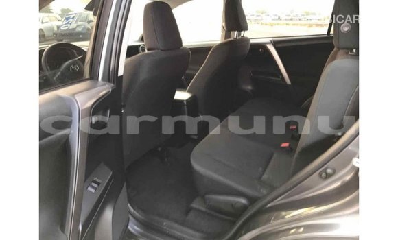 Buy Import Toyota HiAce Other Truck in Import - Dubai in Region of Bouenza Buy Import Toyota HiAce Other Truck in Import - Dubai in Region of Bouenza