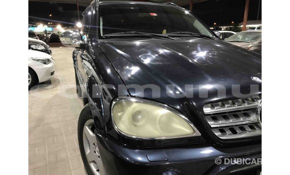 Acheter Import Voiture Mercedes-Benz 190 (W201) Bleu à Import - Dubai, Région de la Bouenza Acheter Import Voiture Mercedes-Benz 190 (W201) Bleu à Import - Dubai, Région de la Bouenza