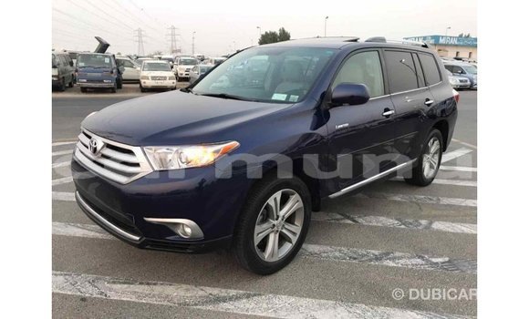 Acheter Import Voiture Toyota Highlander Bleu à Import - Dubai, Région de la Bouenza Acheter Import Voiture Toyota Highlander Bleu à Import - Dubai, Région de la Bouenza