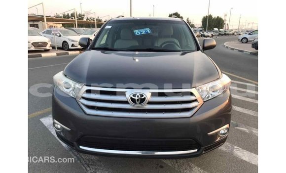 Buy Import Toyota Highlander Other Car in Import - Dubai in Region of Bouenza Buy Import Toyota Highlander Other Car in Import - Dubai in Region of Bouenza