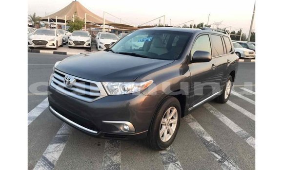 Buy Import Toyota Highlander Other Car in Import - Dubai in Region of Bouenza Buy Import Toyota Highlander Other Car in Import - Dubai in Region of Bouenza