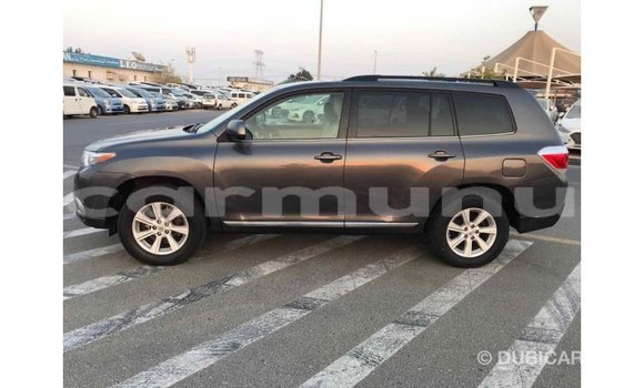 Buy Import Toyota Highlander Other Car in Import - Dubai in Region of Bouenza Buy Import Toyota Highlander Other Car in Import - Dubai in Region of Bouenza
