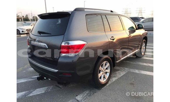 Buy Import Toyota Highlander Other Car in Import - Dubai in Region of Bouenza Buy Import Toyota Highlander Other Car in Import - Dubai in Region of Bouenza