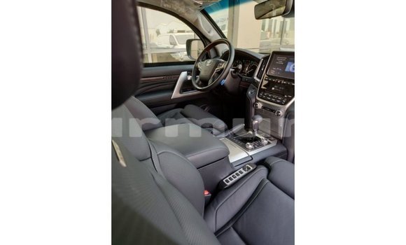 Buy Import Toyota Land Cruiser Black Car in Import - Dubai in Region of Bouenza Buy Import Toyota Land Cruiser Black Car in Import - Dubai in Region of Bouenza