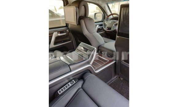 Buy Import Toyota Land Cruiser Black Car in Import - Dubai in Region of Bouenza Buy Import Toyota Land Cruiser Black Car in Import - Dubai in Region of Bouenza