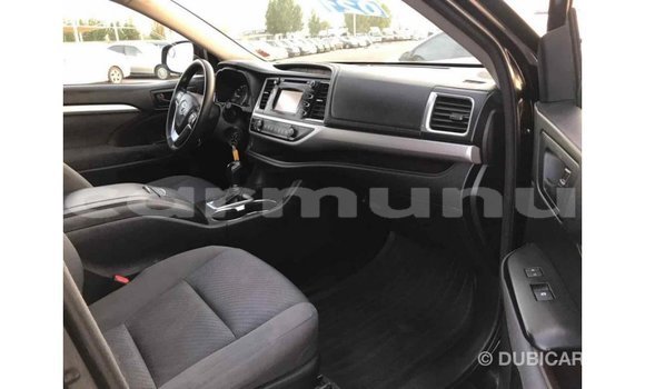Buy Import Toyota Highlander Black Car in Import - Dubai in Region of Bouenza Buy Import Toyota Highlander Black Car in Import - Dubai in Region of Bouenza