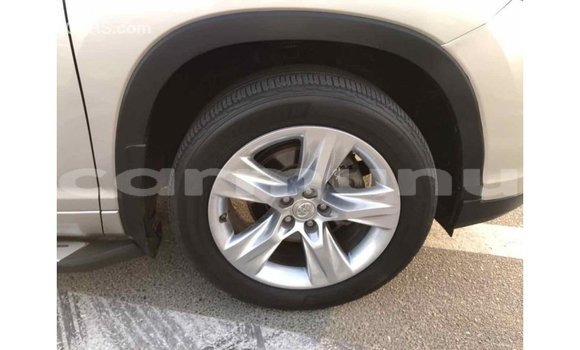 Buy Import Toyota Highlander Beige Car in Import - Dubai in Region of Bouenza Buy Import Toyota Highlander Beige Car in Import - Dubai in Region of Bouenza