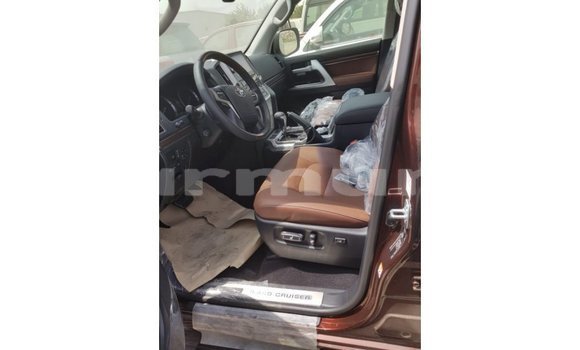 Acheter Import Voiture Toyota Land Cruiser Marron à Import - Dubai, Région de la Bouenza Acheter Import Voiture Toyota Land Cruiser Marron à Import - Dubai, Région de la Bouenza