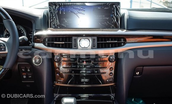 Acheter Import Voiture Lexus LX Blanc à Import - Dubai, Région de la Bouenza Acheter Import Voiture Lexus LX Blanc à Import - Dubai, Région de la Bouenza