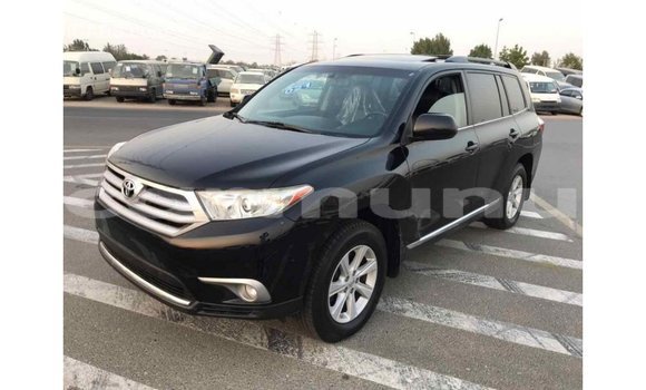 Buy Import Toyota Highlander Black Car in Import - Dubai in Region of Bouenza Buy Import Toyota Highlander Black Car in Import - Dubai in Region of Bouenza