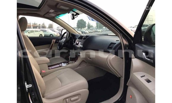Buy Import Toyota Highlander Black Car in Import - Dubai in Region of Bouenza Buy Import Toyota Highlander Black Car in Import - Dubai in Region of Bouenza