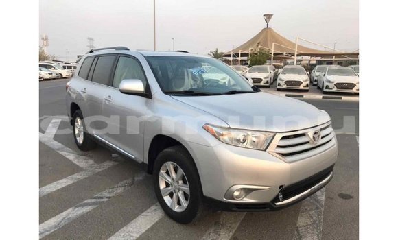 Buy Import Toyota Highlander Other Car in Import - Dubai in Region of Bouenza Buy Import Toyota Highlander Other Car in Import - Dubai in Region of Bouenza