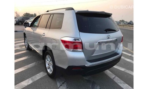 Buy Import Toyota Highlander Other Car in Import - Dubai in Region of Bouenza Buy Import Toyota Highlander Other Car in Import - Dubai in Region of Bouenza