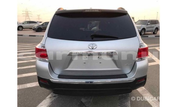 Buy Import Toyota Highlander Other Car in Import - Dubai in Region of Bouenza Buy Import Toyota Highlander Other Car in Import - Dubai in Region of Bouenza