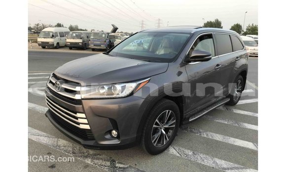 Buy Import Toyota Highlander Other Car in Import - Dubai in Region of Bouenza Buy Import Toyota Highlander Other Car in Import - Dubai in Region of Bouenza