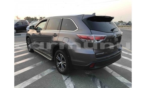 Buy Import Toyota Highlander Other Car in Import - Dubai in Region of Bouenza Buy Import Toyota Highlander Other Car in Import - Dubai in Region of Bouenza