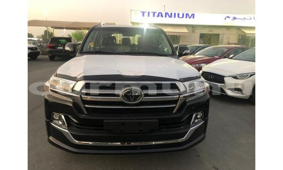 Buy Import Toyota Land Cruiser Black Car in Import - Dubai in Region of Bouenza Buy Import Toyota Land Cruiser Black Car in Import - Dubai in Region of Bouenza