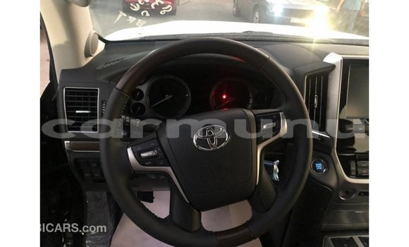 Buy Import Toyota Land Cruiser Black Car in Import - Dubai in Region of Bouenza Buy Import Toyota Land Cruiser Black Car in Import - Dubai in Region of Bouenza