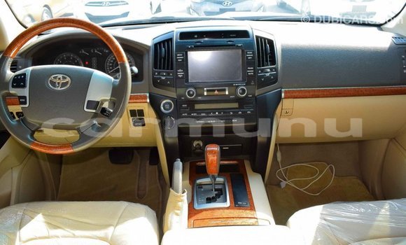 Buy Import Toyota Land Cruiser Other Car in Import - Dubai in Region of Bouenza Buy Import Toyota Land Cruiser Other Car in Import - Dubai in Region of Bouenza