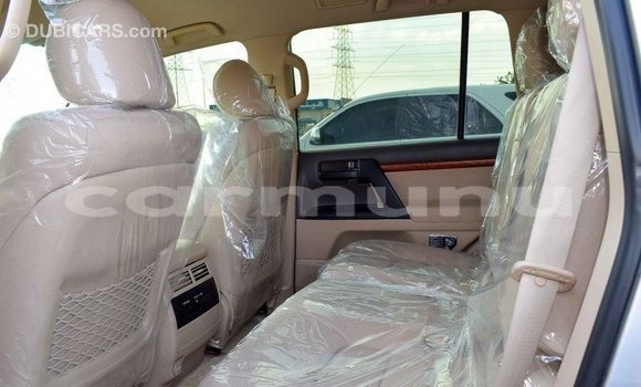 Buy Import Toyota Land Cruiser Other Car in Import - Dubai in Region of Bouenza Buy Import Toyota Land Cruiser Other Car in Import - Dubai in Region of Bouenza