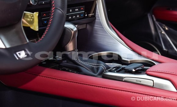 Acheter Import Voiture Lexus RX 300 Blanc à Import - Dubai, Région de la Bouenza Acheter Import Voiture Lexus RX 300 Blanc à Import - Dubai, Région de la Bouenza