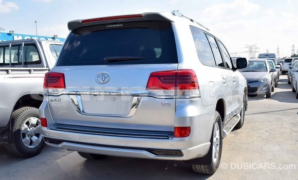 Buy Import Toyota Land Cruiser Other Car in Import - Dubai in Region of Bouenza Buy Import Toyota Land Cruiser Other Car in Import - Dubai in Region of Bouenza