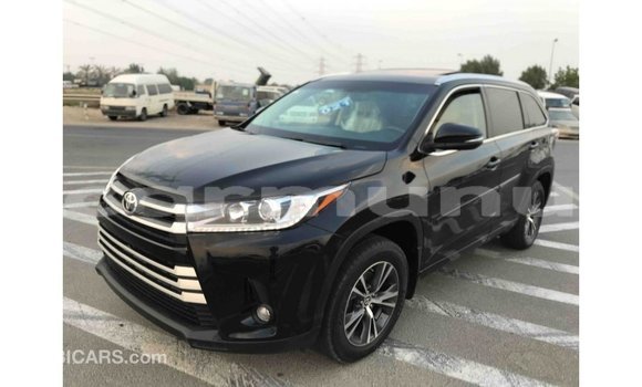 Buy Import Toyota Highlander Black Car in Import - Dubai in Region of Bouenza Buy Import Toyota Highlander Black Car in Import - Dubai in Region of Bouenza