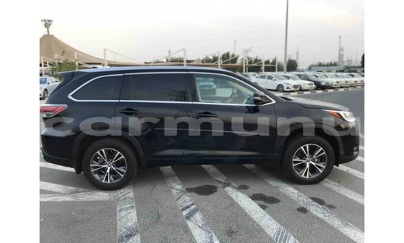 Buy Import Toyota Highlander Black Car in Import - Dubai in Region of Bouenza Buy Import Toyota Highlander Black Car in Import - Dubai in Region of Bouenza
