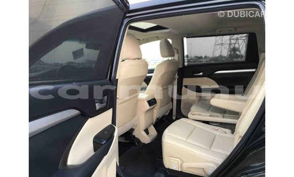 Buy Import Toyota Highlander Black Car in Import - Dubai in Region of Bouenza Buy Import Toyota Highlander Black Car in Import - Dubai in Region of Bouenza