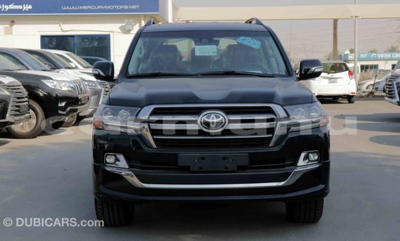 Buy Import Toyota Land Cruiser Black Car in Import - Dubai in Region of Bouenza Buy Import Toyota Land Cruiser Black Car in Import - Dubai in Region of Bouenza