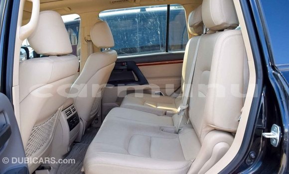 Buy Import Toyota Land Cruiser Black Car in Import - Dubai in Region of Bouenza Buy Import Toyota Land Cruiser Black Car in Import - Dubai in Region of Bouenza