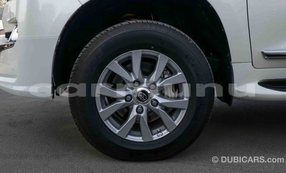 Acheter Import Voiture Toyota Land Cruiser Blanc à Import - Dubai, Région de la Bouenza Acheter Import Voiture Toyota Land Cruiser Blanc à Import - Dubai, Région de la Bouenza