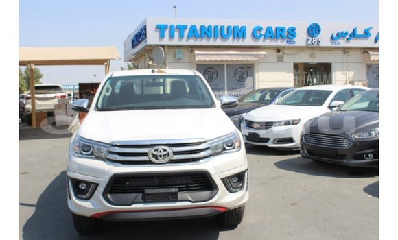 Buy Import Toyota Hilux White Car in Import - Dubai in Region of Bouenza Buy Import Toyota Hilux White Car in Import - Dubai in Region of Bouenza