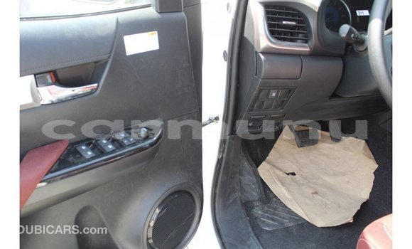 Buy Import Toyota Hilux White Car in Import - Dubai in Region of Bouenza Buy Import Toyota Hilux White Car in Import - Dubai in Region of Bouenza