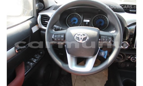 Buy Import Toyota Hilux White Car in Import - Dubai in Region of Bouenza Buy Import Toyota Hilux White Car in Import - Dubai in Region of Bouenza