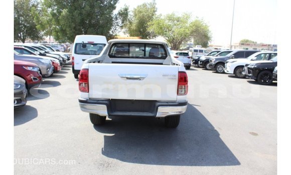 Buy Import Toyota Hilux White Car in Import - Dubai in Region of Bouenza Buy Import Toyota Hilux White Car in Import - Dubai in Region of Bouenza