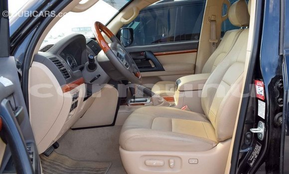 Buy Import Toyota Land Cruiser Black Car in Import - Dubai in Region of Bouenza Buy Import Toyota Land Cruiser Black Car in Import - Dubai in Region of Bouenza