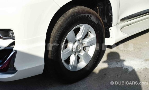 Acheter Import Voiture Toyota Prado Blanc à Import - Dubai, Région de la Bouenza Acheter Import Voiture Toyota Prado Blanc à Import - Dubai, Région de la Bouenza